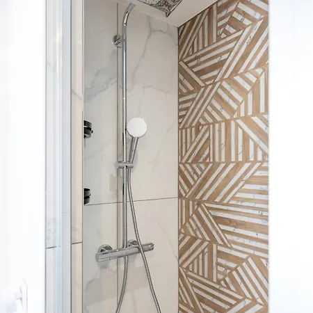 - T3 Neuf - 2 - 2 Salles D'eau, Clim, Plages Et Centre A Pied Apartment Cannes